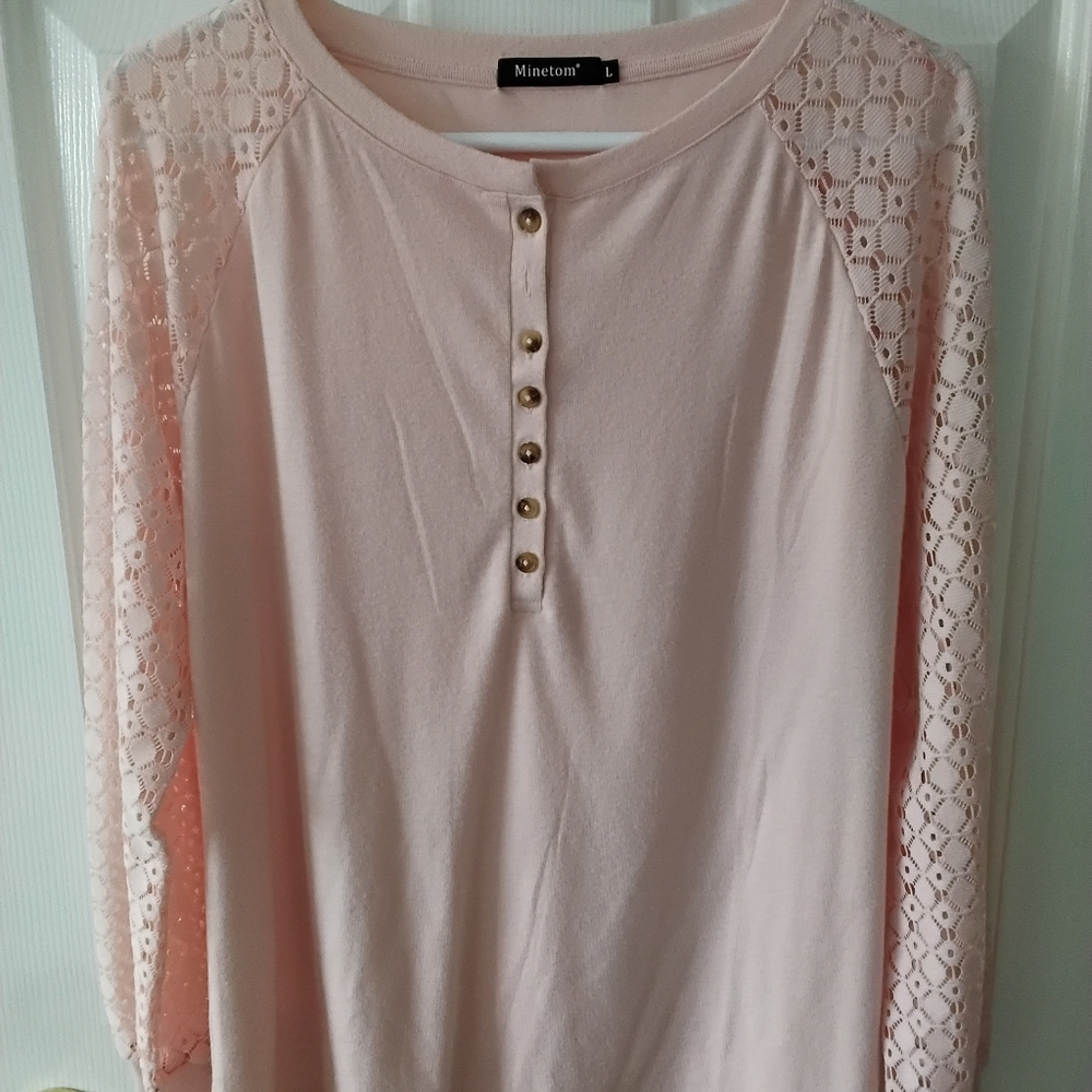 Minetom  Women's Blush Button-Down Lace Top.